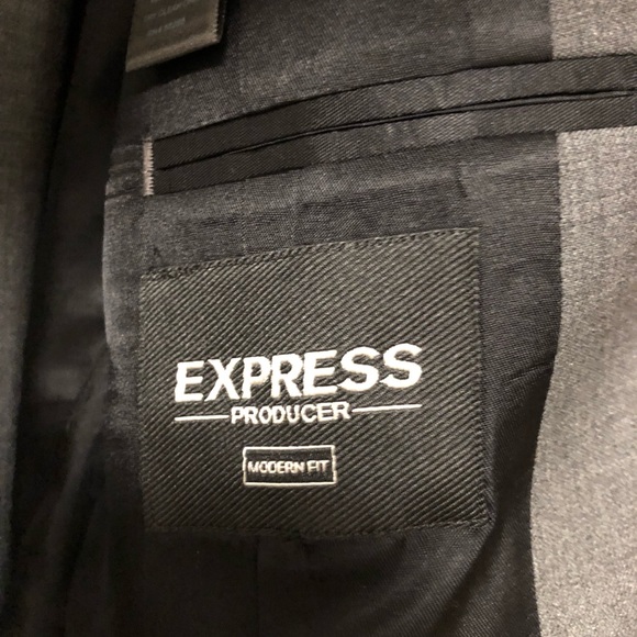 Express dark grey suit with pants - Picture 3 of 6